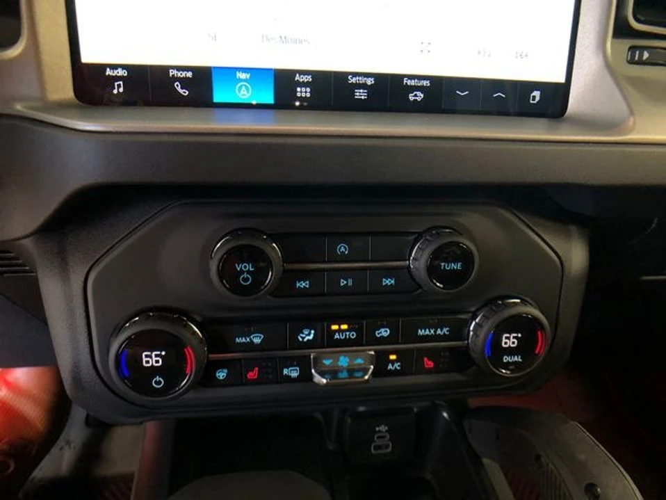 2026 Ford Bronco 6th Gen - Image 18 of 20