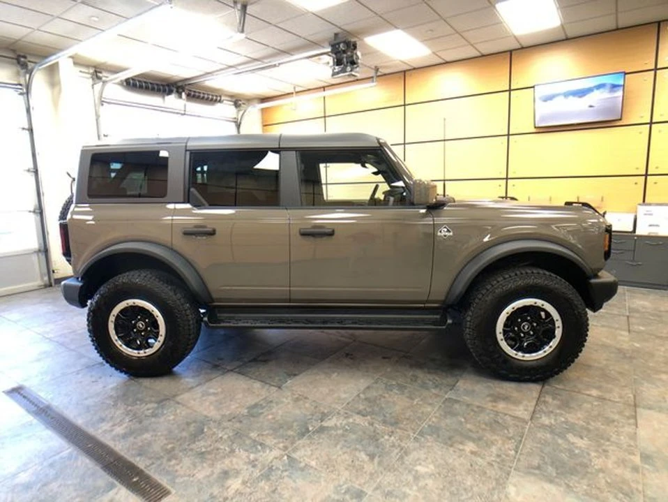 2026 Ford Bronco 6th Gen - Image 8 of 20