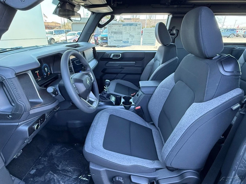 2026 Ford Bronco 6th Gen - Image 15 of 24