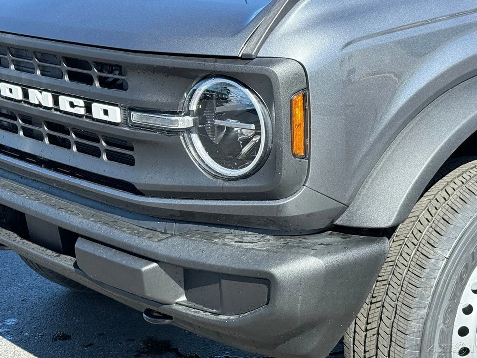 2026 Ford Bronco 6th Gen - Image 11 of 24