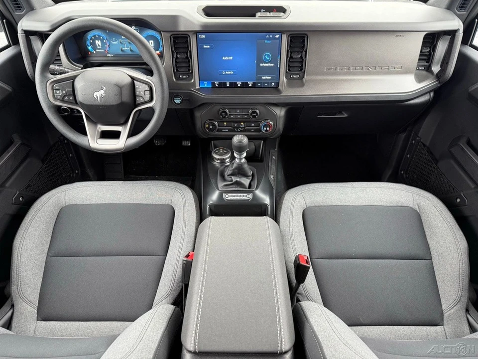 2026 Ford Bronco 6th Gen - Image 21 of 24
