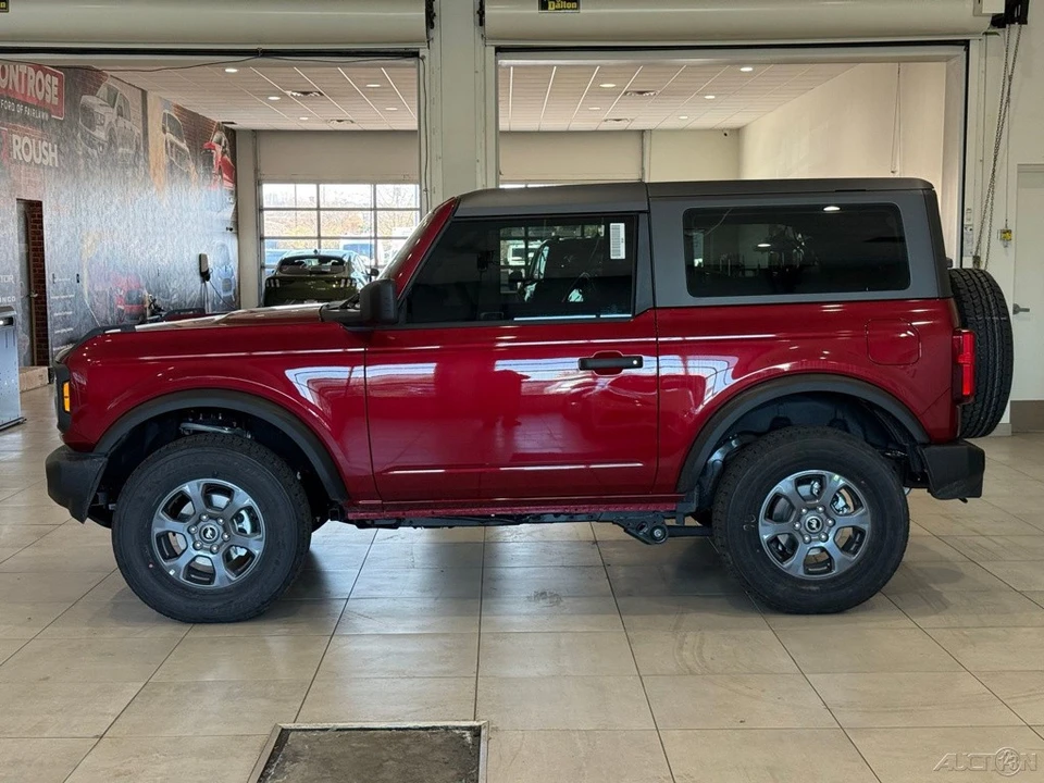 2026 Ford Bronco 6th Gen - Image 2 of 12