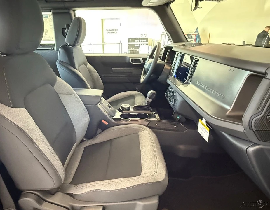 2026 Ford Bronco 6th Gen - Image 18 of 21