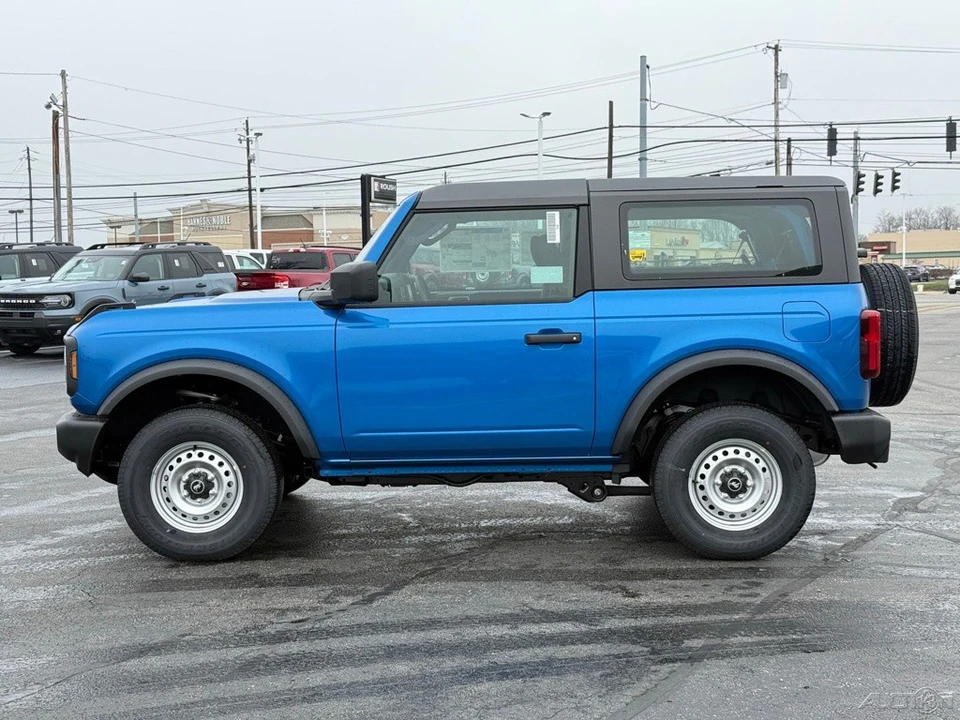 2026 Ford Bronco 6th Gen - Image 2 of 12