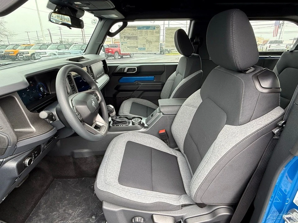 2026 Ford Bronco 6th Gen - Image 15 of 21