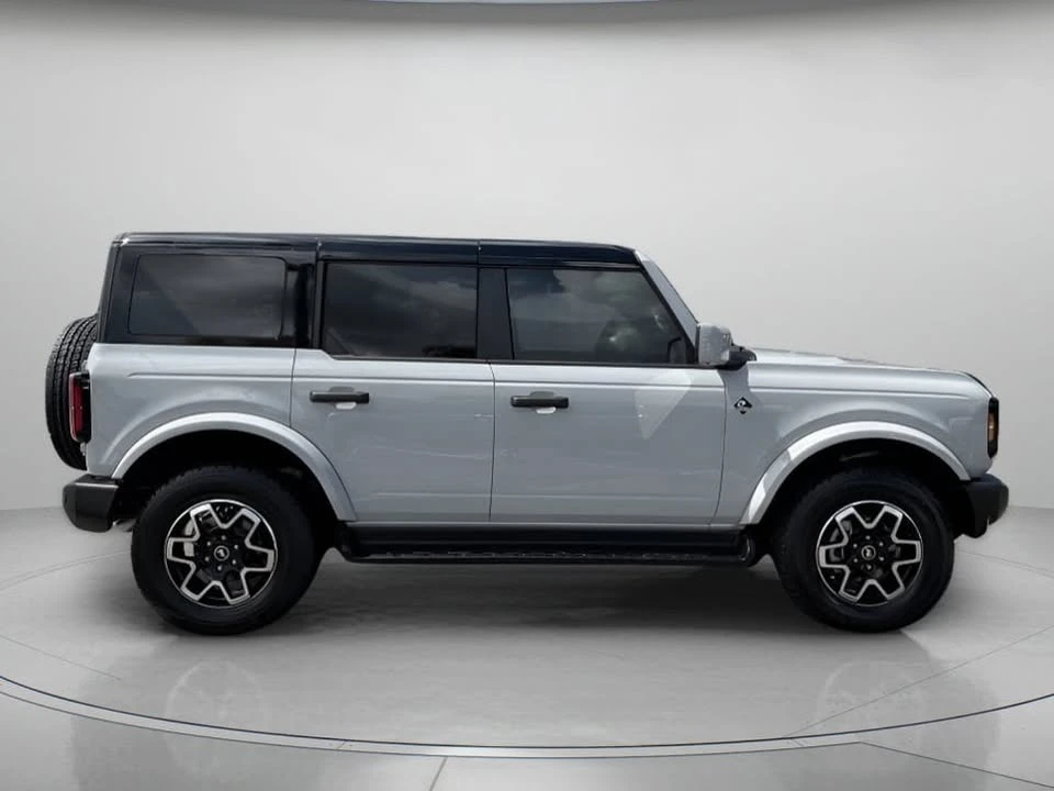 2026 Ford Bronco 6th Gen - Image 2 of 9