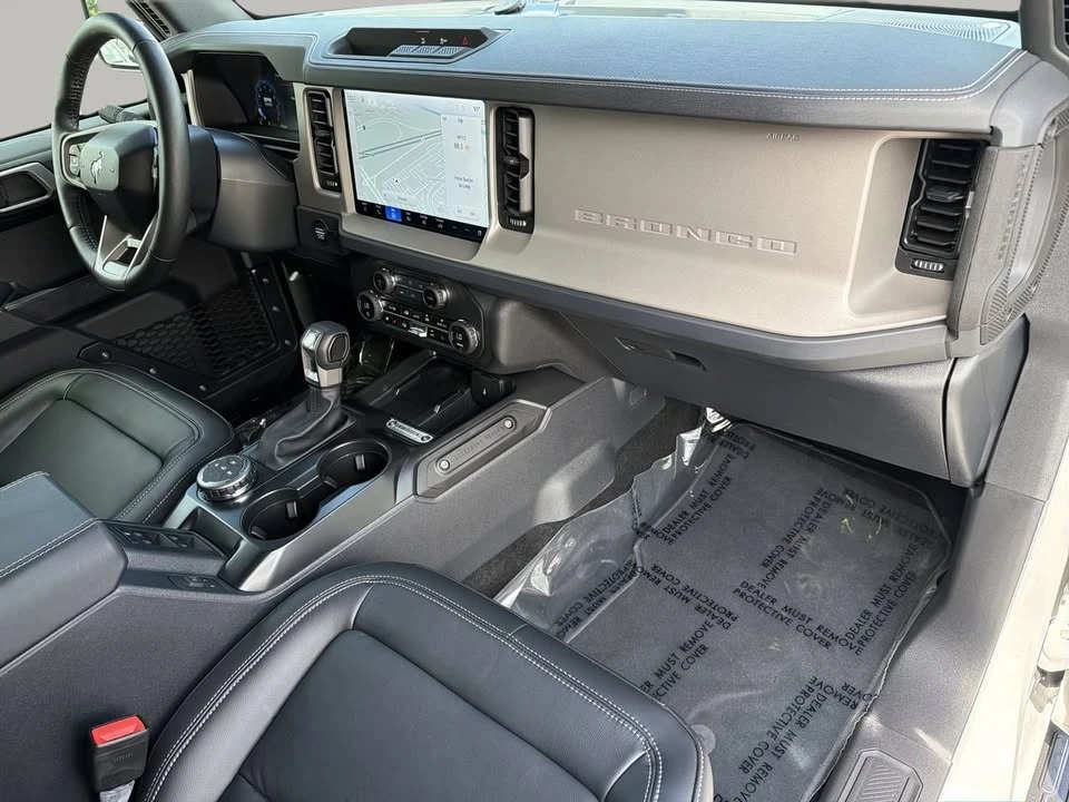 2026 Ford Bronco 6th Gen - Image 8 of 9