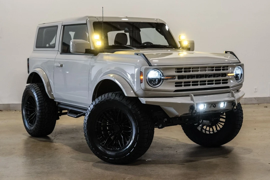 2026 Ford Bronco 6th Gen - Image 2 of 12