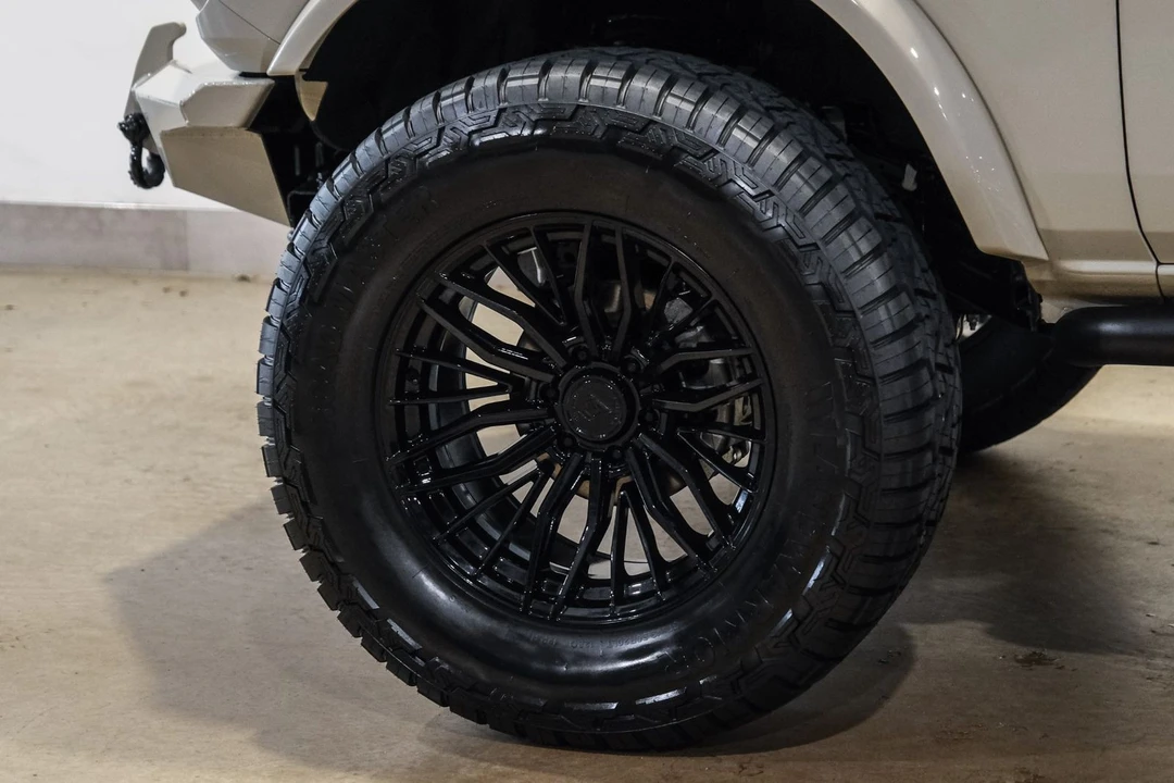 2026 Ford Bronco 6th Gen - Image 9 of 12
