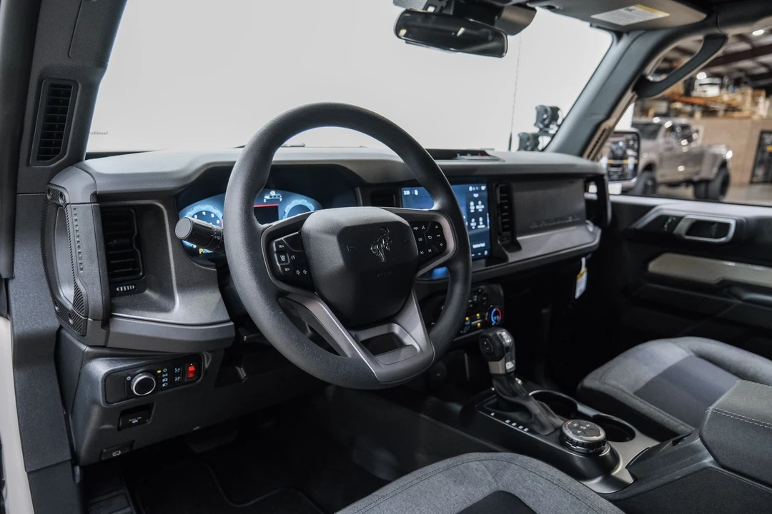 2026 Ford Bronco 6th Gen - Image 11 of 12