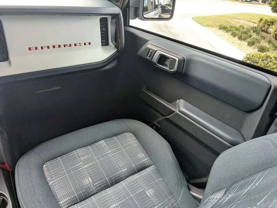 2026 Ford Bronco 6th Gen - Image 17 of 20