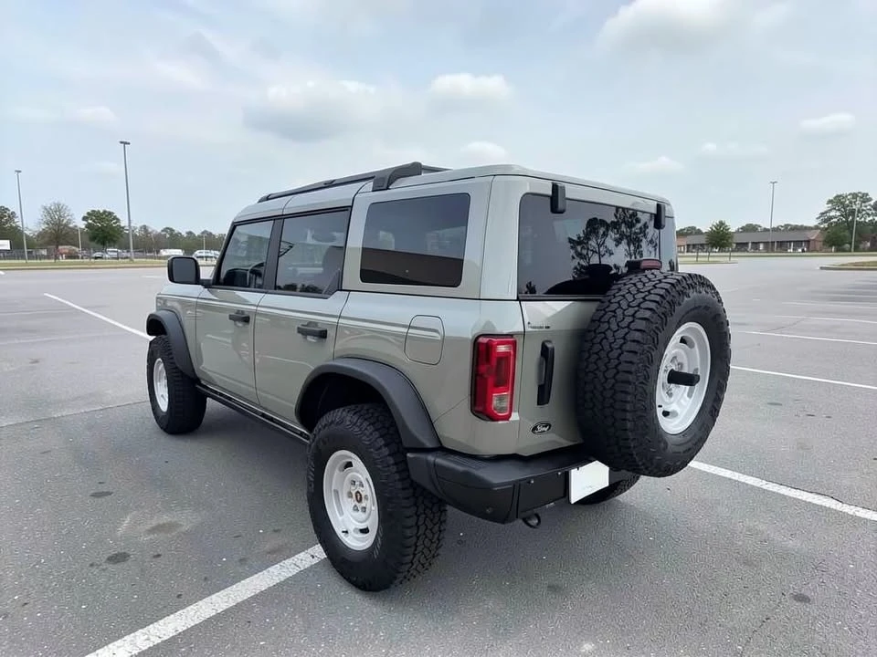 2026 Ford Bronco 6th Gen - Image 5 of 20