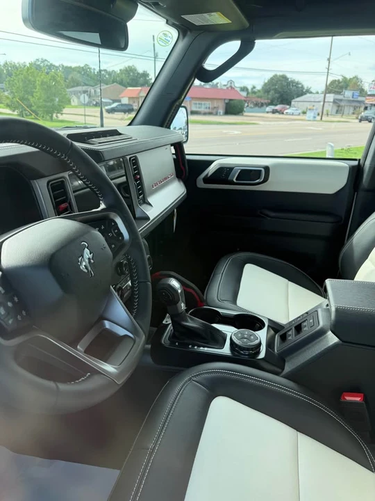 2026 Ford Bronco 6th Gen - Image 3 of 5