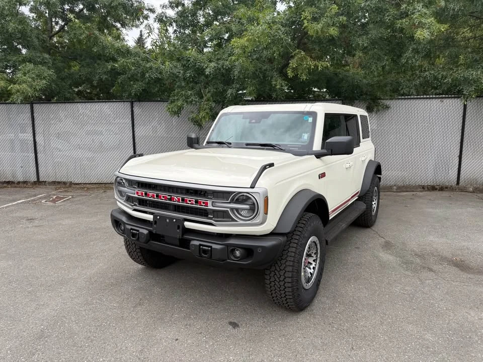 2026 Ford Bronco 6th Gen - Image 3 of 4