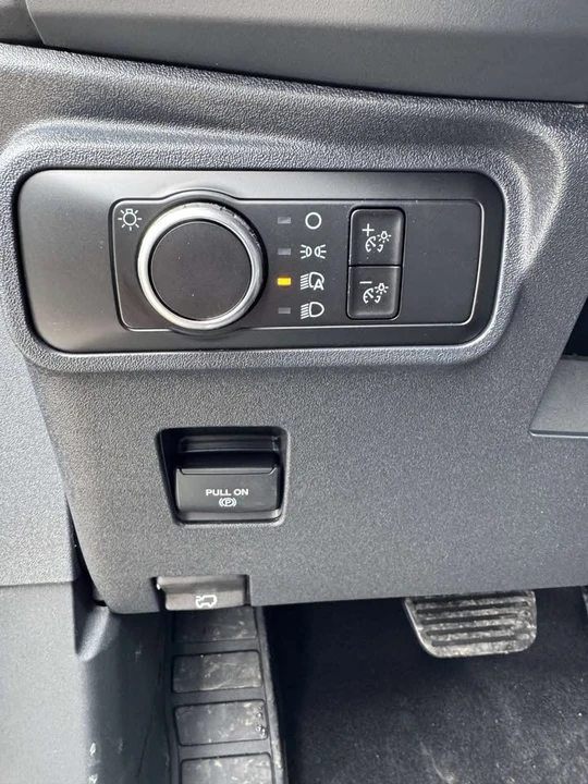 2026 Ford Bronco 6th Gen - Image 13 of 19
