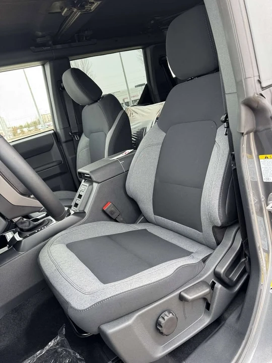 2026 Ford Bronco 6th Gen - Image 15 of 19