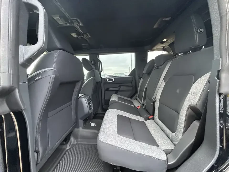 2026 Ford Bronco 6th Gen - Image 8 of 16
