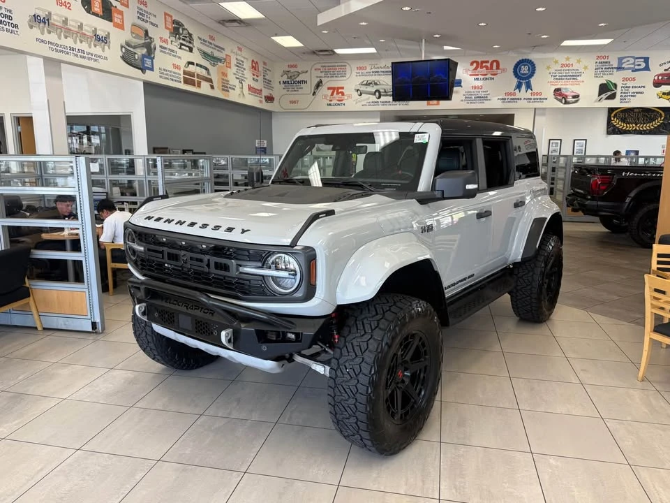 2026 Ford Bronco Raptor 6th Gen - Image 9 of 9