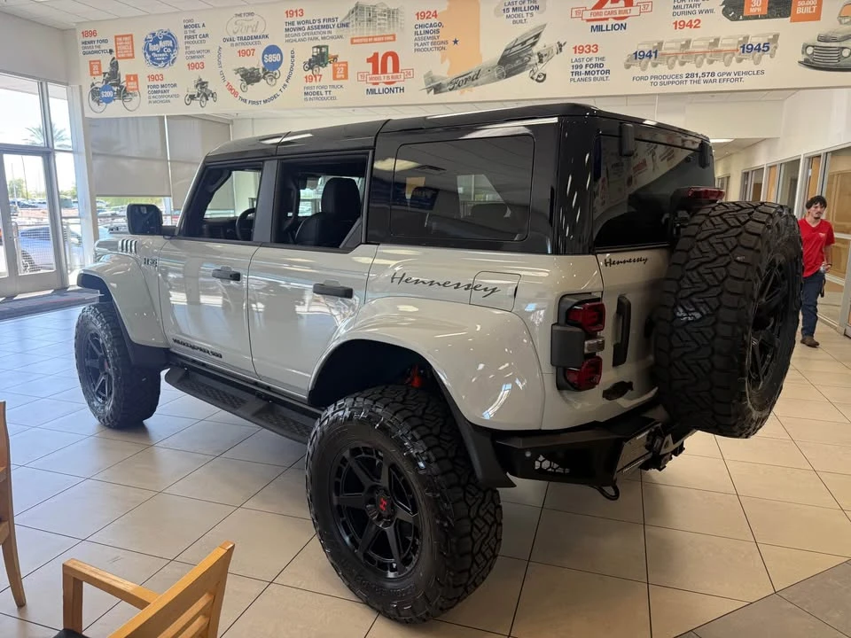 2026 Ford Bronco Raptor 6th Gen - Image 5 of 9