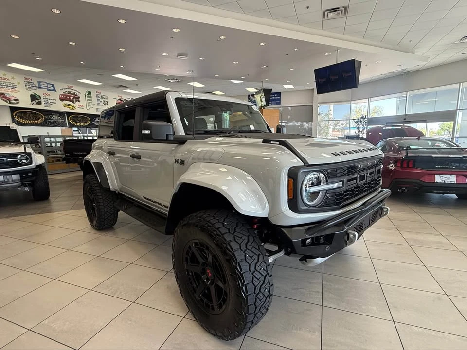 2026 Ford Bronco Raptor 6th Gen - Image 8 of 9