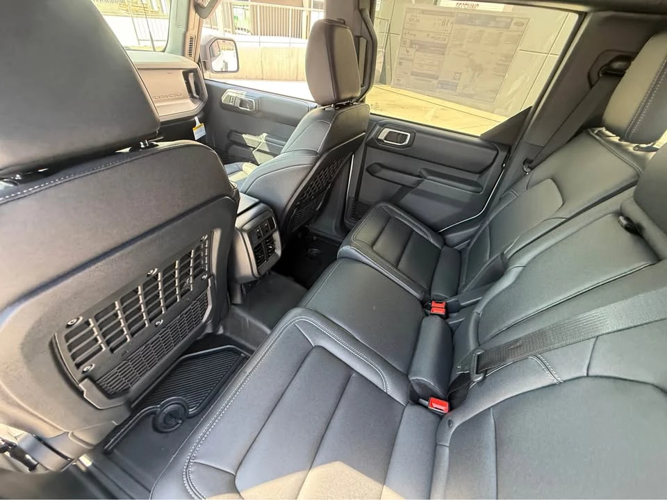 2026 Ford Bronco 6th Gen - Image 14 of 15