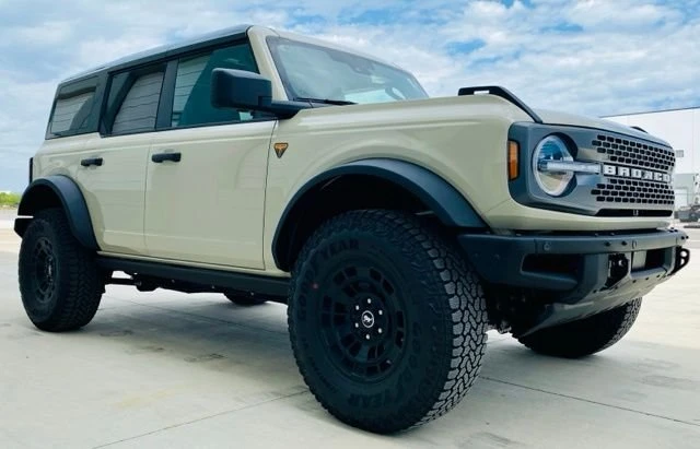 2026 Ford Bronco 6th Gen - Image 2 of 15