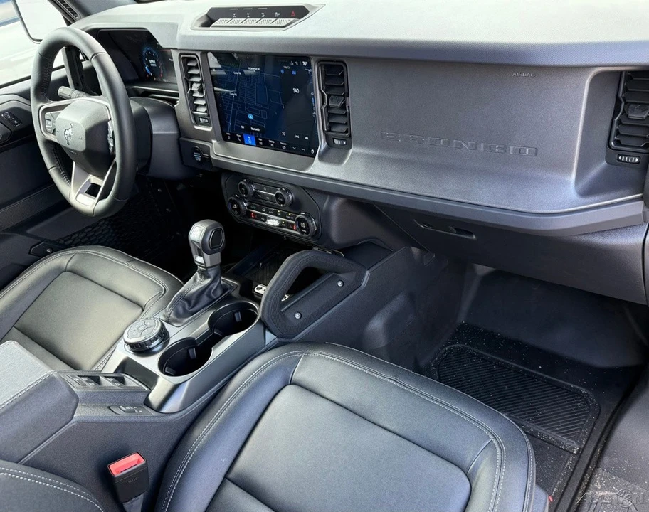 2026 Ford Bronco 6th Gen - Image 19 of 24