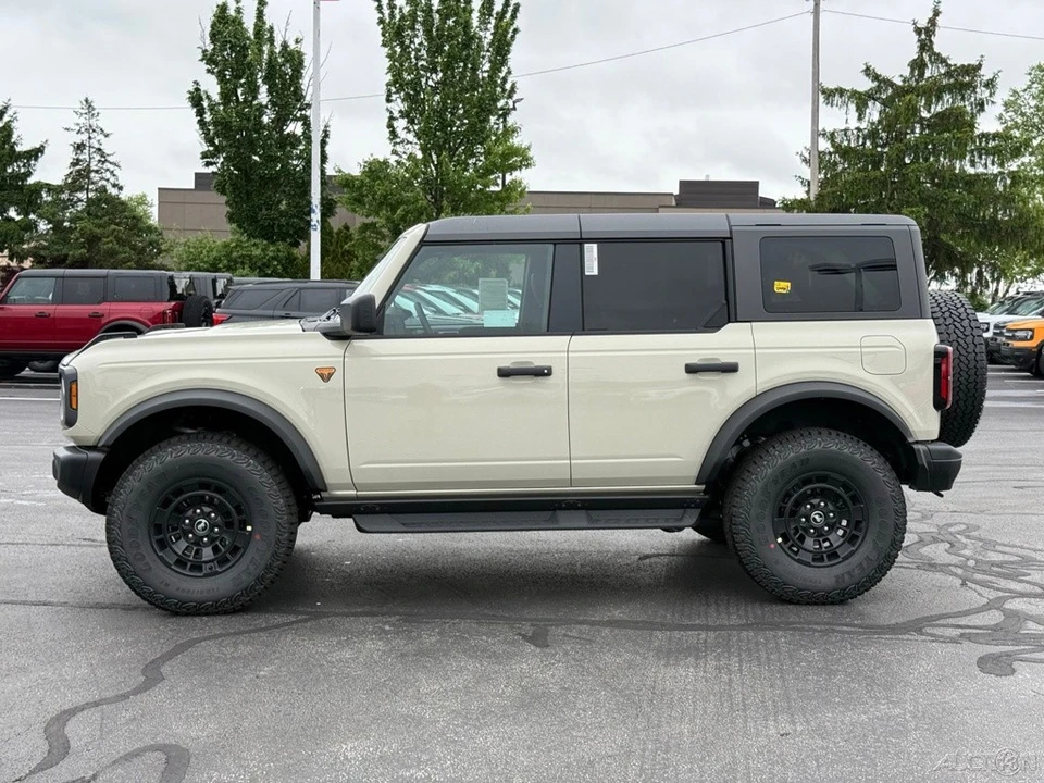 2026 Ford Bronco 6th Gen - Image 2 of 24