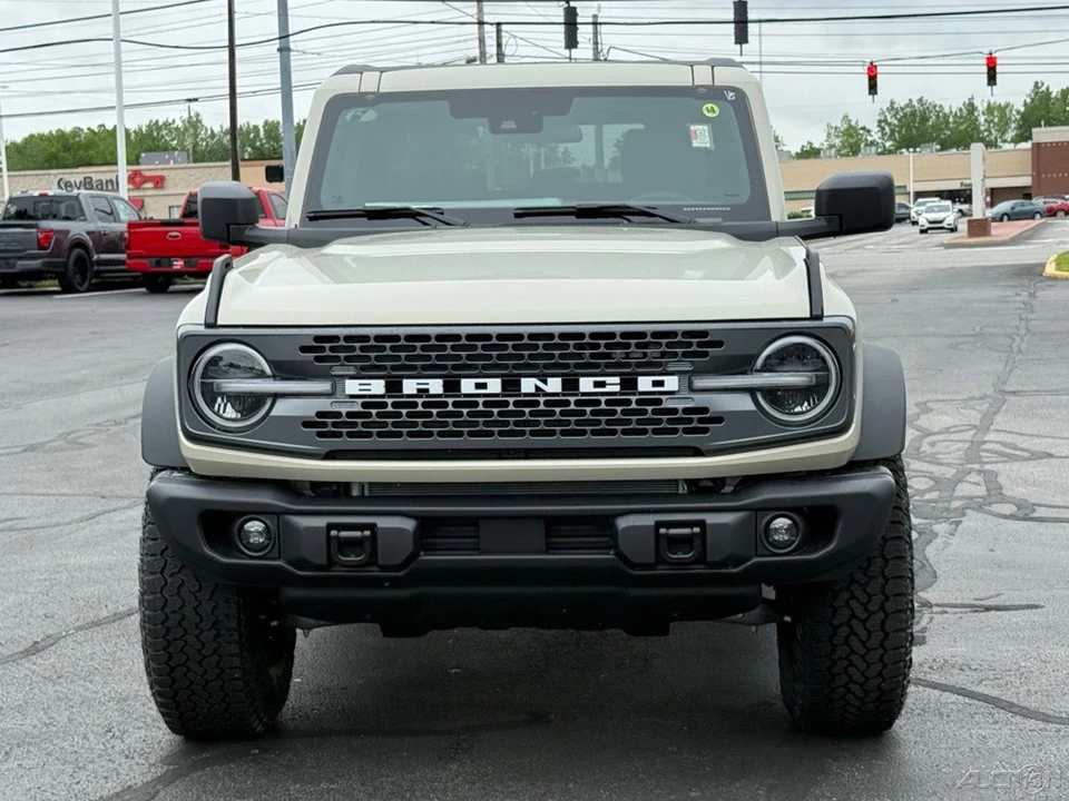 2026 Ford Bronco 6th Gen - Image 9 of 24