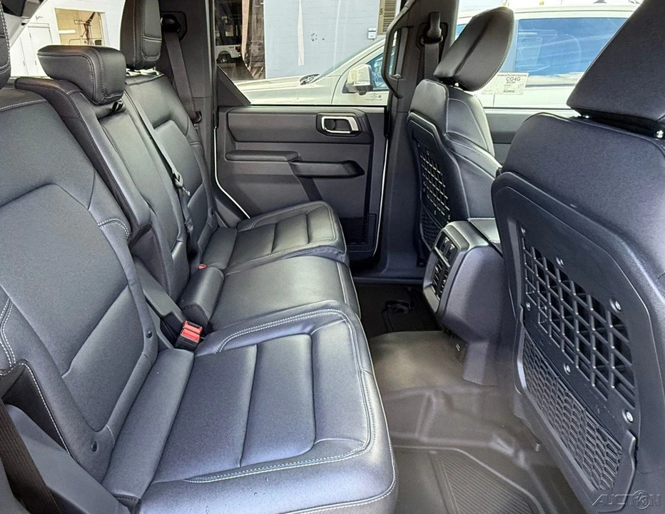 2026 Ford Bronco 6th Gen - Image 17 of 24