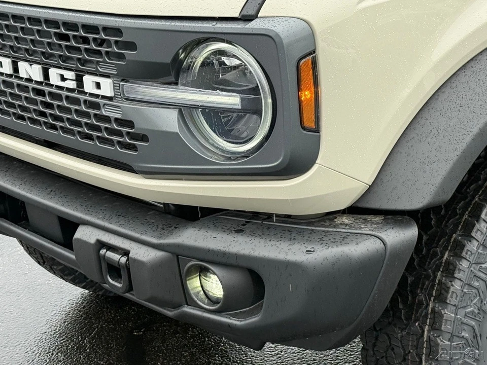 2026 Ford Bronco 6th Gen - Image 11 of 24