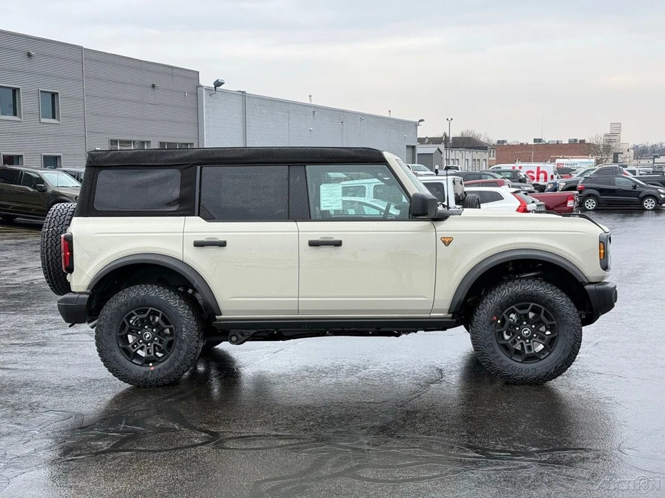 2026 Ford Bronco 6th Gen - Image 7 of 24