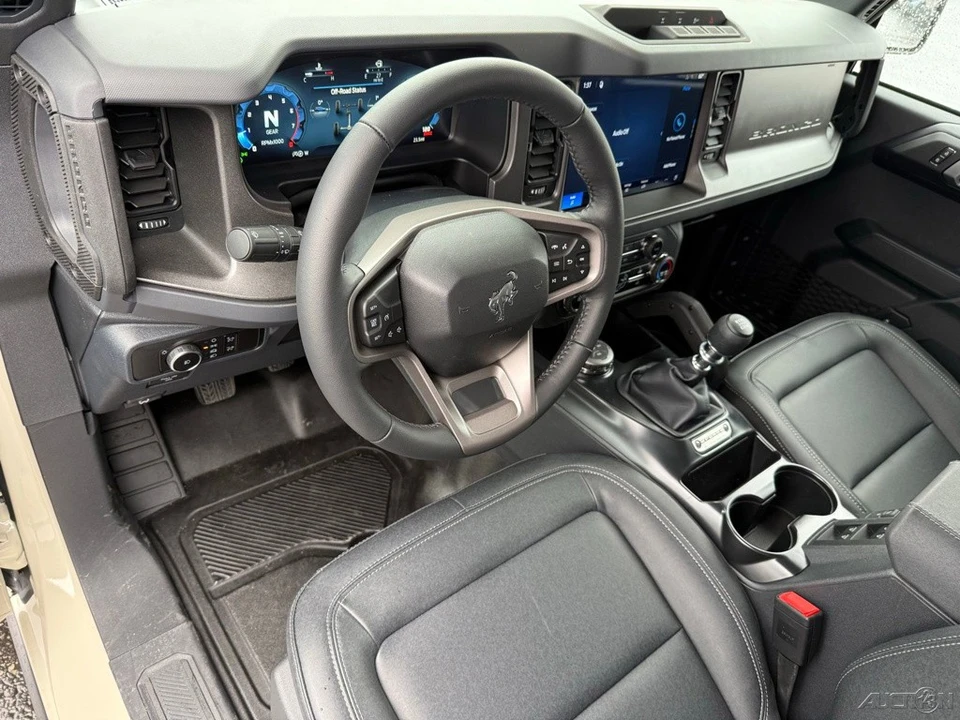 2026 Ford Bronco 6th Gen - Image 14 of 24