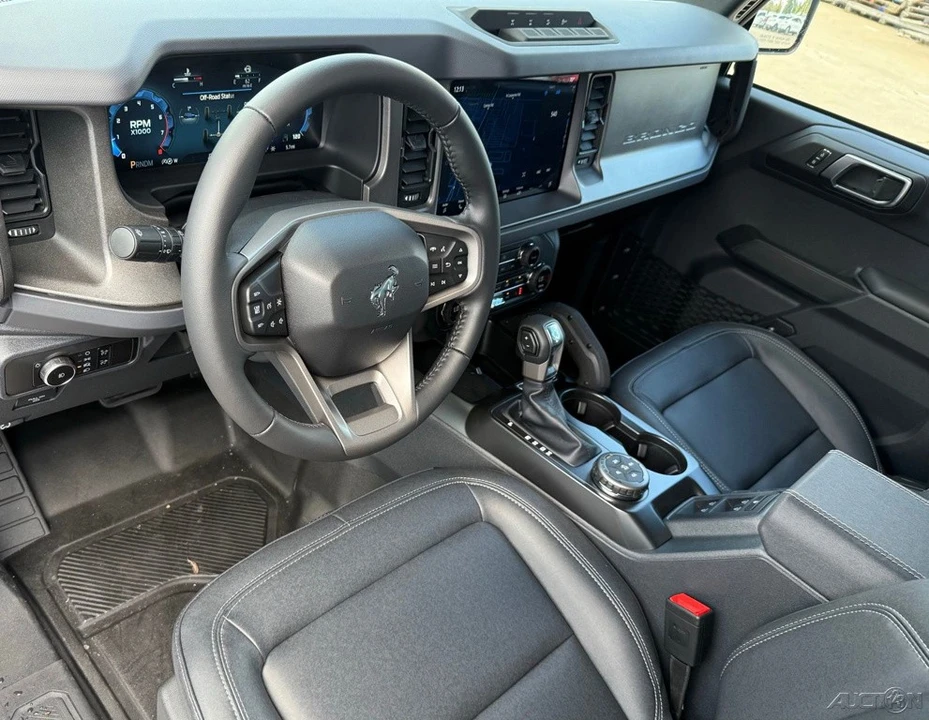 2026 Ford Bronco 6th Gen - Image 14 of 24