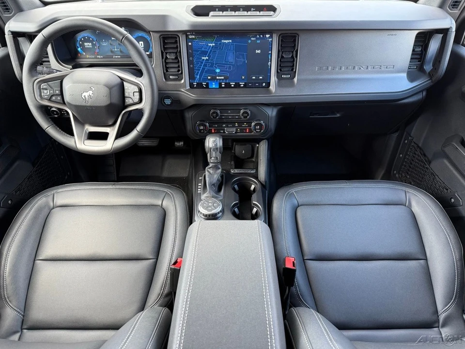 2026 Ford Bronco 6th Gen - Image 21 of 24