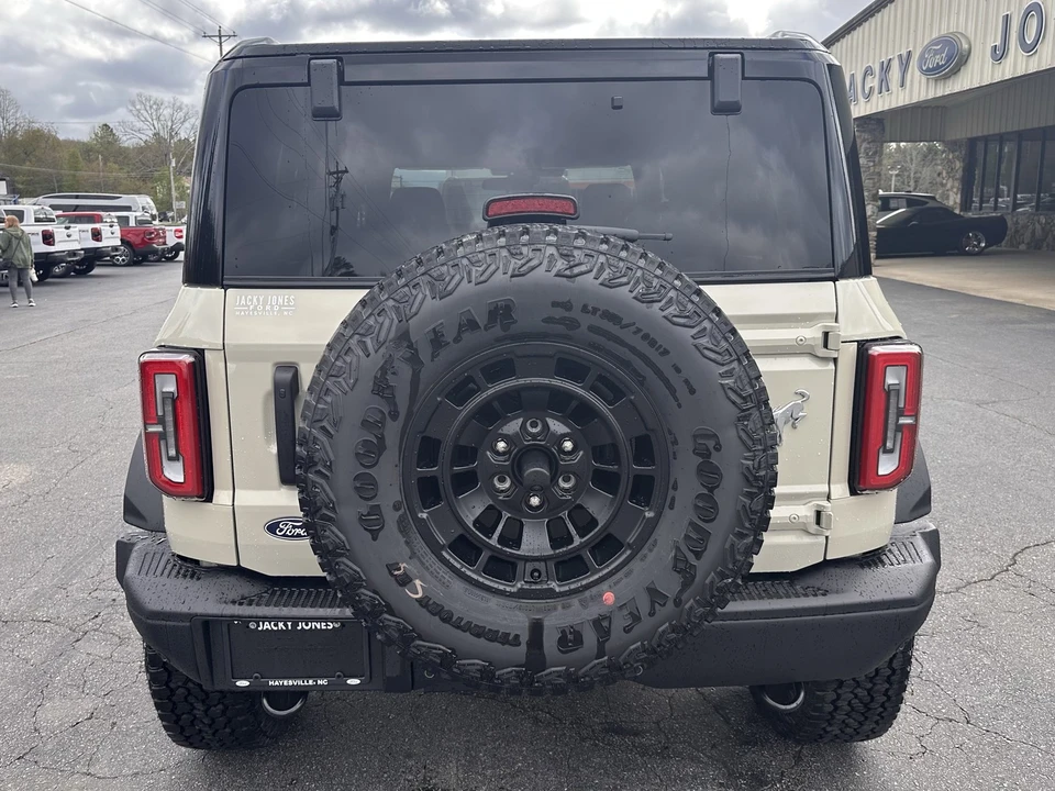 2026 Ford Bronco 6th Gen - Image 10 of 21