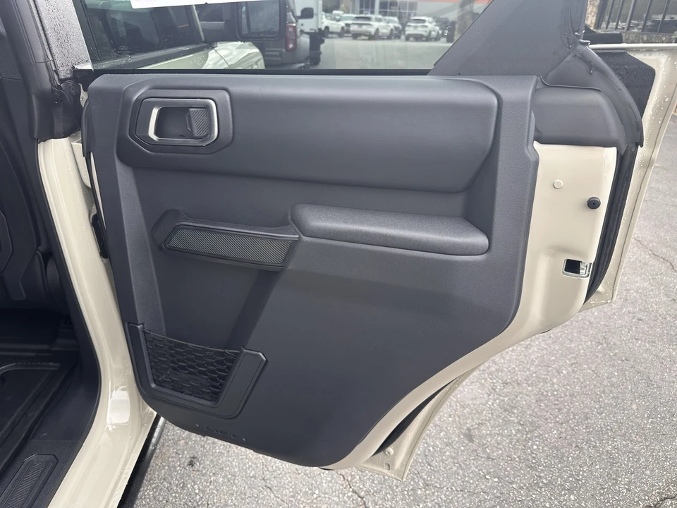 2026 Ford Bronco 6th Gen - Image 17 of 21