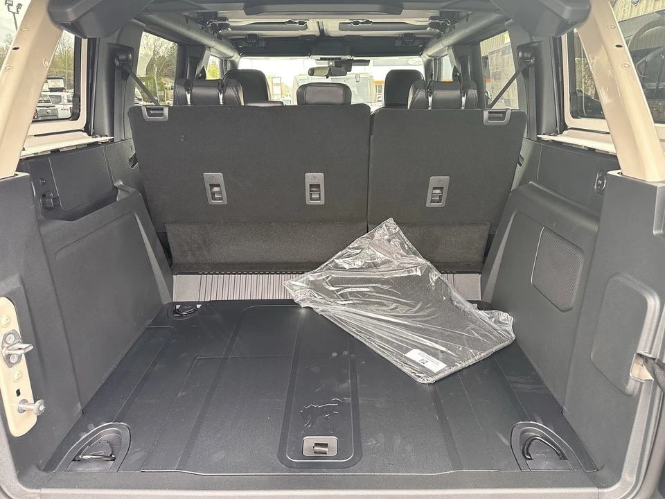 2026 Ford Bronco 6th Gen - Image 19 of 21