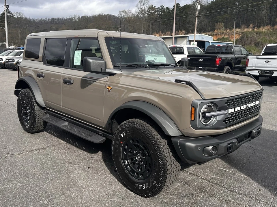 2026 Ford Bronco 6th Gen - Image 4 of 21
