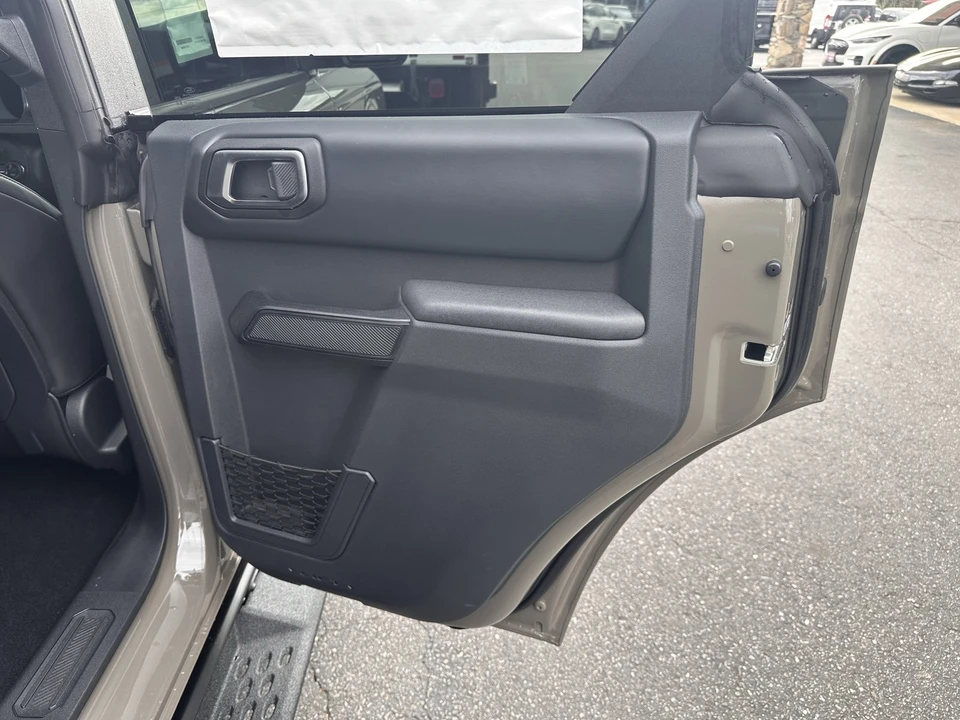 2026 Ford Bronco 6th Gen - Image 15 of 21