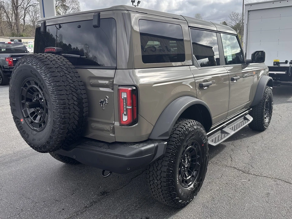 2026 Ford Bronco 6th Gen - Image 6 of 31