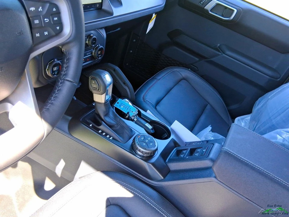 2026 Ford Bronco 6th Gen - Image 22 of 24