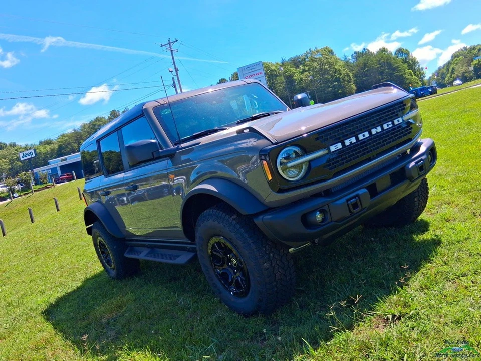 2026 Ford Bronco 6th Gen - Image 24 of 24