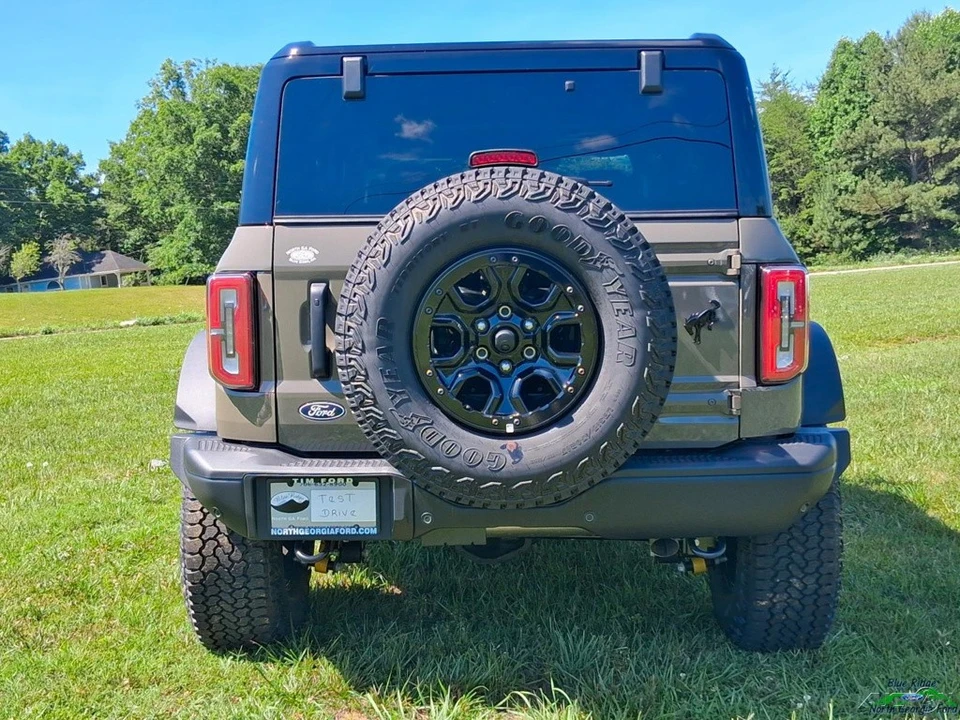 2026 Ford Bronco 6th Gen - Image 15 of 24