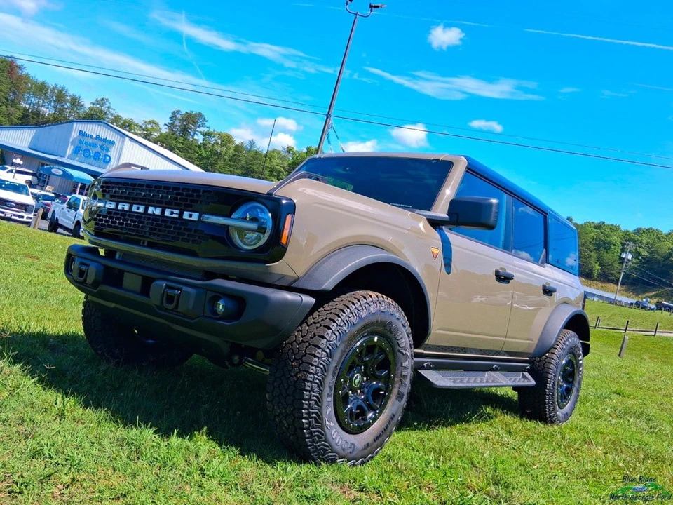 2026 Ford Bronco 6th Gen - Image 23 of 24