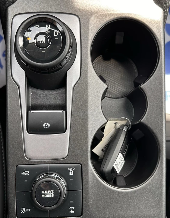 2026 Ford Bronco 6th Gen - Image 27 of 29