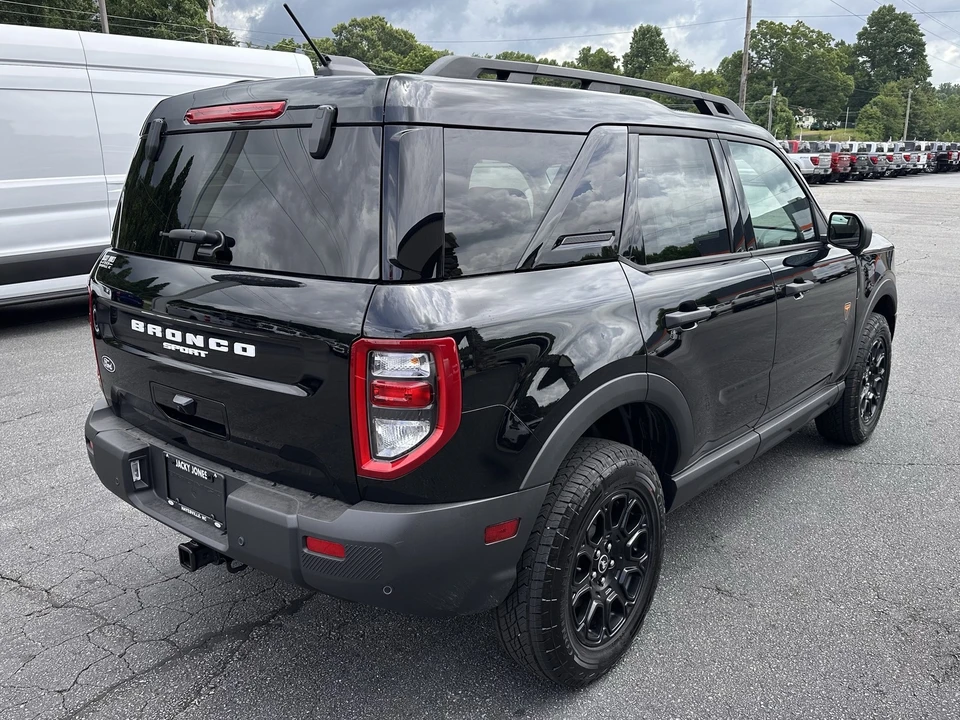 2026 Ford Bronco 6th Gen - Image 7 of 29