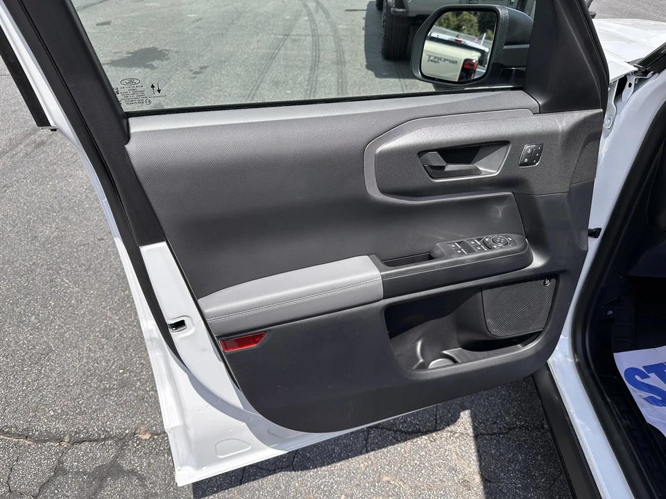 2026 Ford Bronco 6th Gen - Image 9 of 31