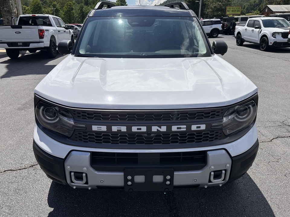 2026 Ford Bronco 6th Gen - Image 3 of 31