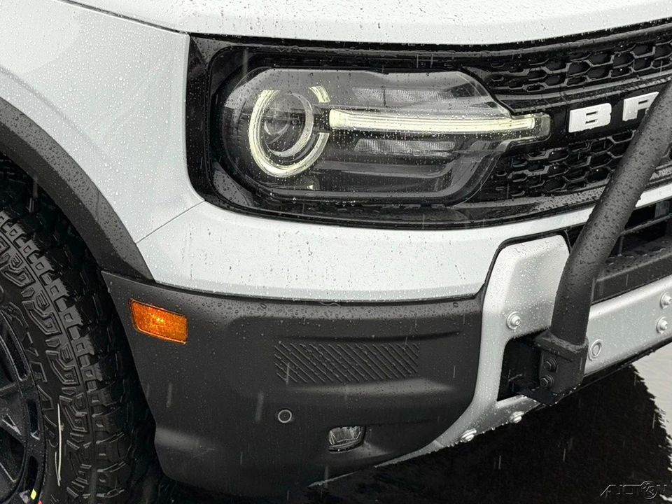 2026 Ford Bronco 6th Gen - Image 11 of 12